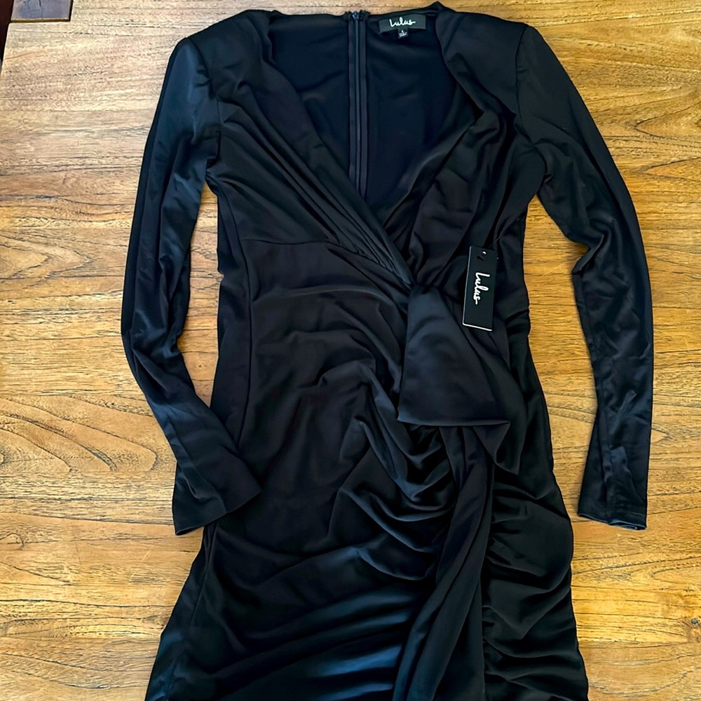 Lulu’s Ruched Mini Sash Dress NWT